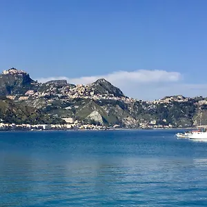 Casa Patrizia , Giardini-Naxos Italia