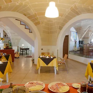 L'antica Rimessa , Lecce Italia